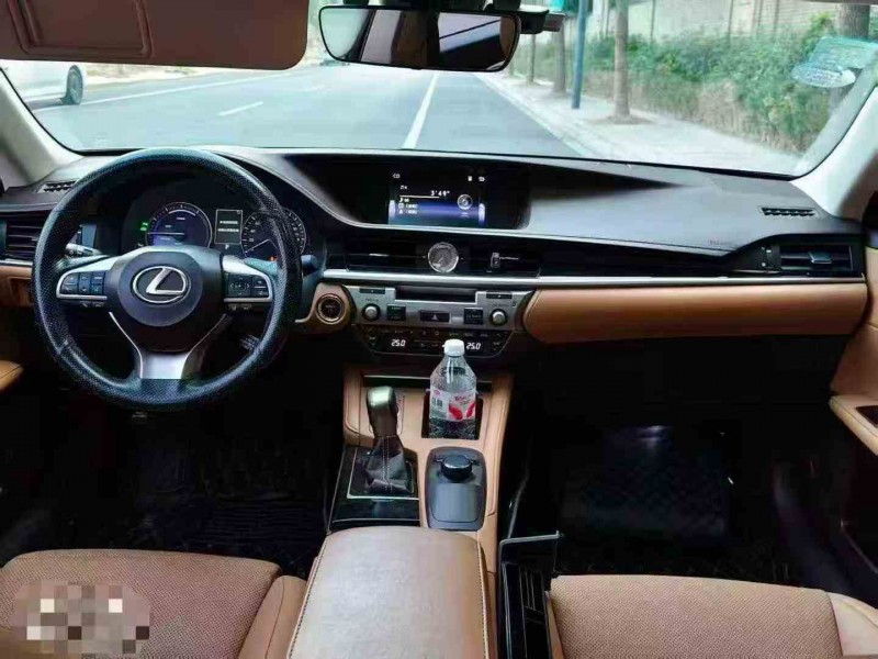 绍兴17年雷克萨斯ES4