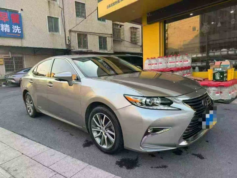 绍兴17年雷克萨斯ES9