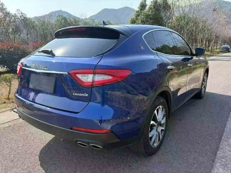 湖州21年玛莎拉蒂Levante8