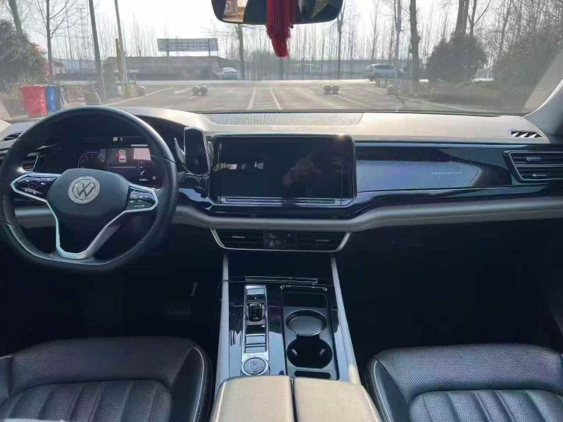 济宁22年大众途昂5