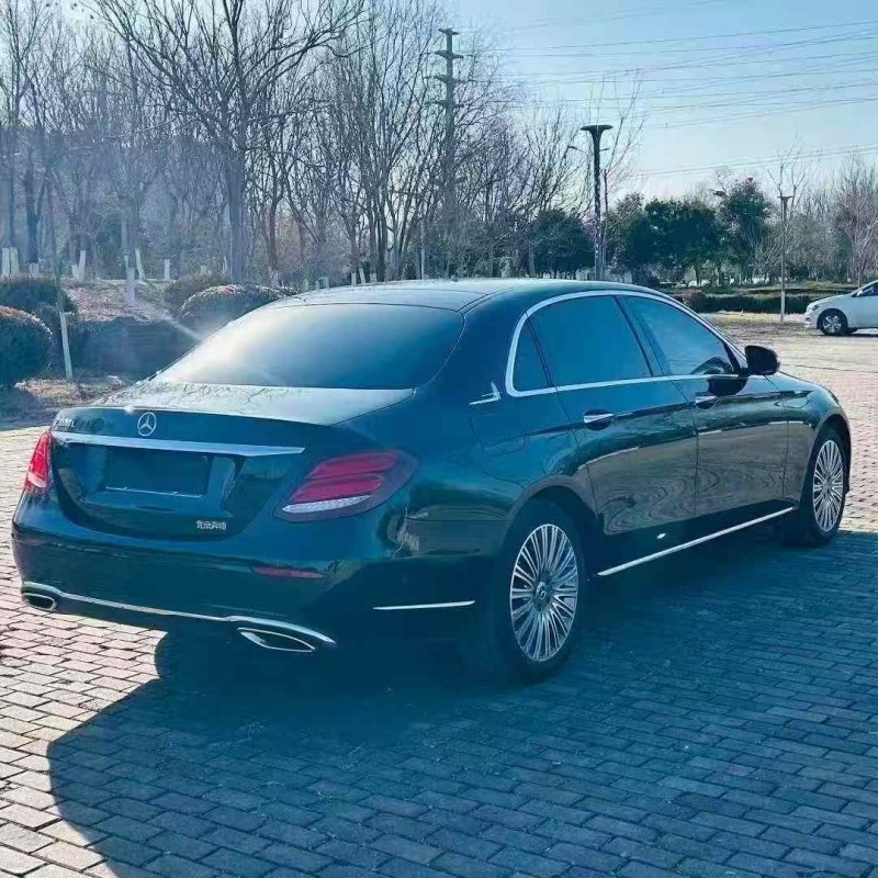 青岛20年奔驰E8