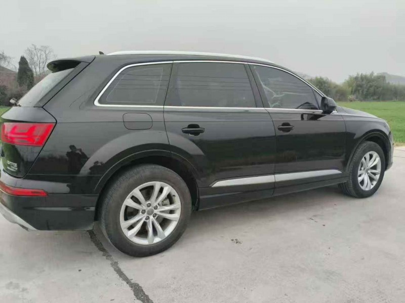 淄博17年奥迪Q76