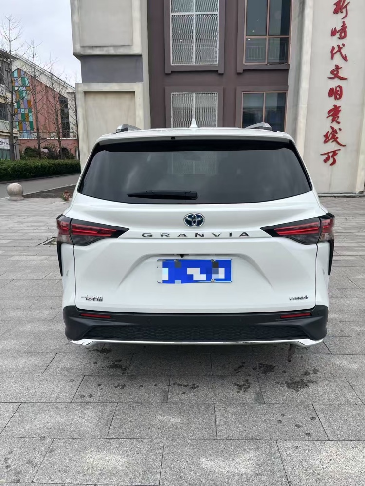 宿州23年丰田格瑞维亚3