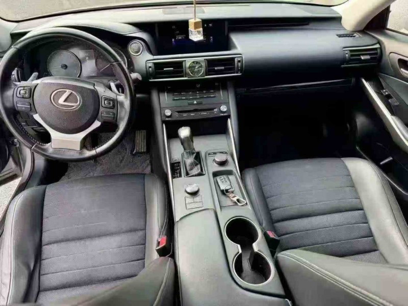 金华18年雷克萨斯IS6