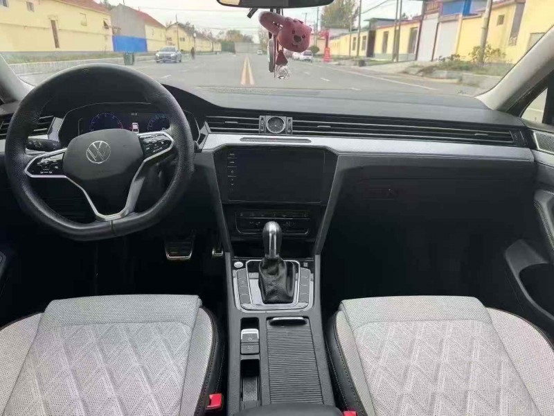 枣庄24年大众迈腾4