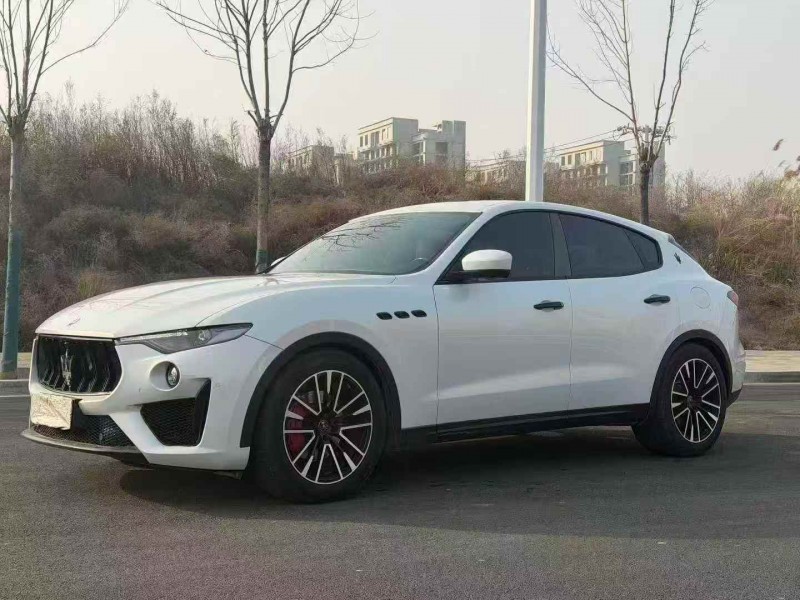 邢台19年玛莎拉蒂Levante2