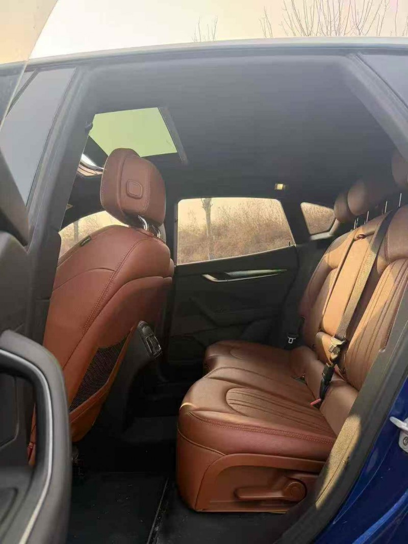 邢台19年玛莎拉蒂Levante5