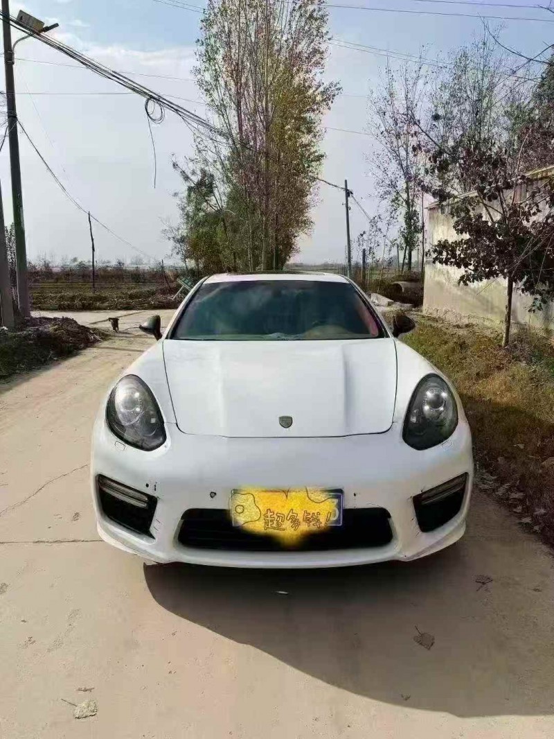 菏泽12年保时捷帕拉梅拉1