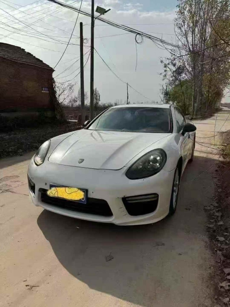 菏泽12年保时捷帕拉梅拉3