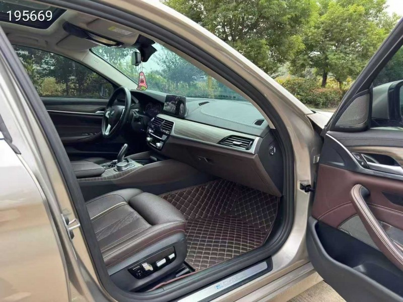 无锡19年宝马5系9