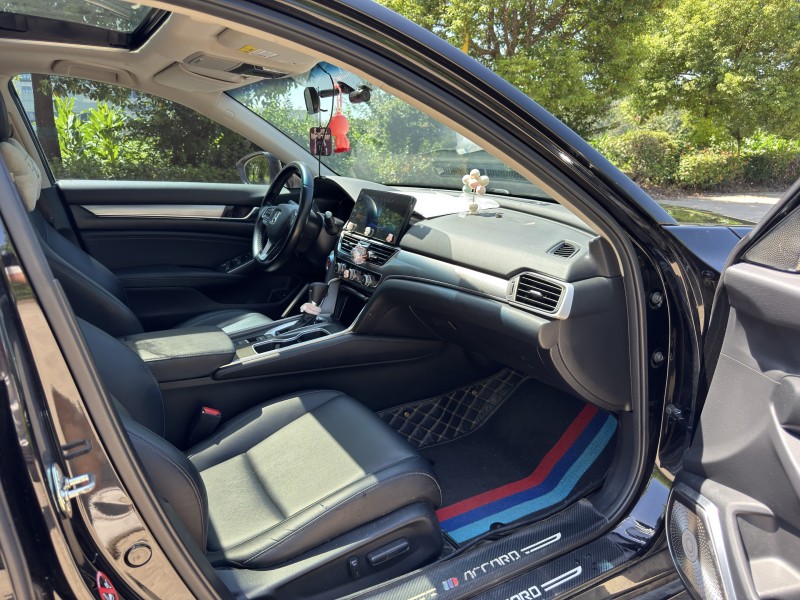 苏州21年本田雅阁3