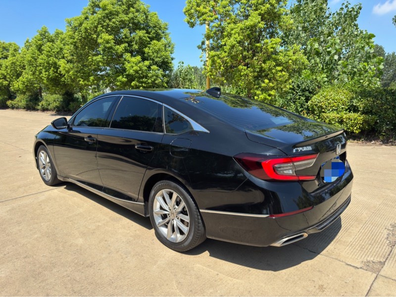 苏州21年本田雅阁6