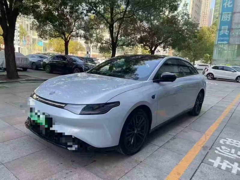 无锡24年零跑汽车C012