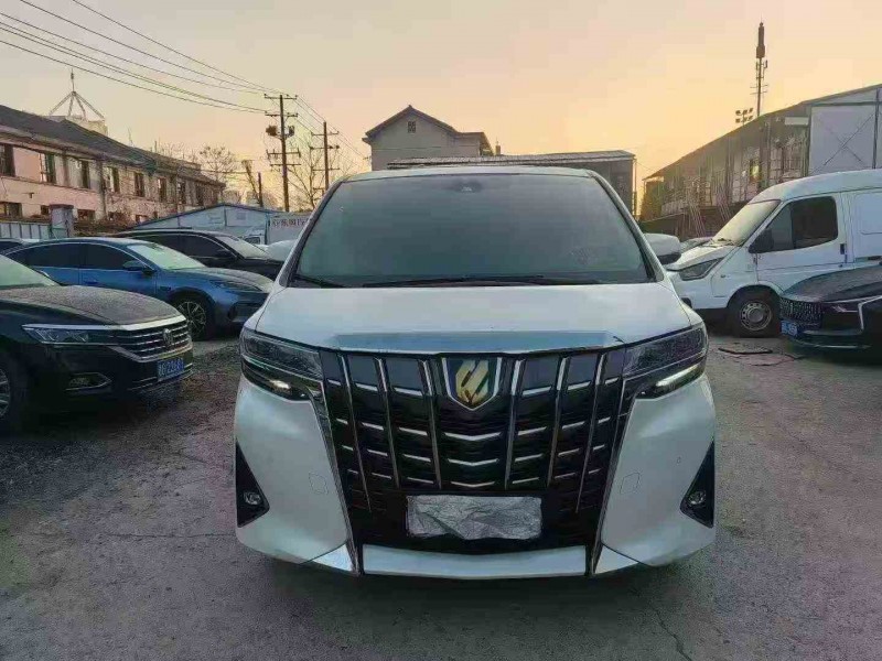 岳阳21年丰田埃尔法1