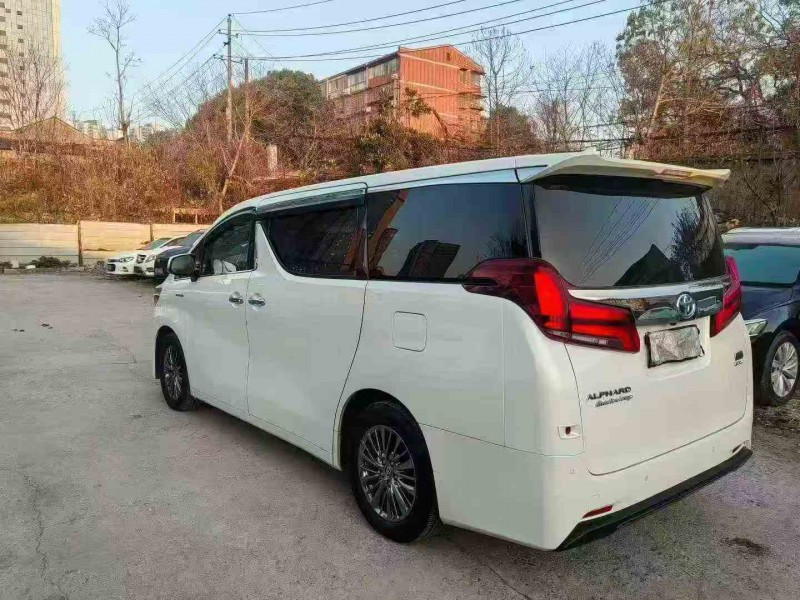 岳阳21年丰田埃尔法7