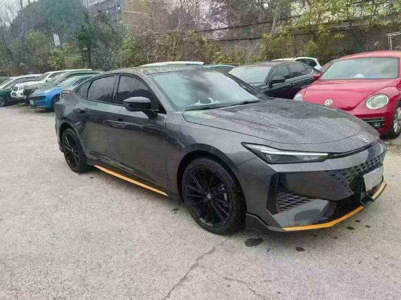 衡阳25年长安汽车UNI3