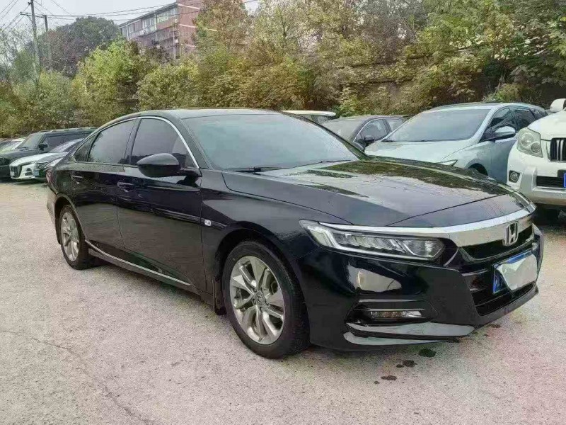 岳阳20年本田雅阁2