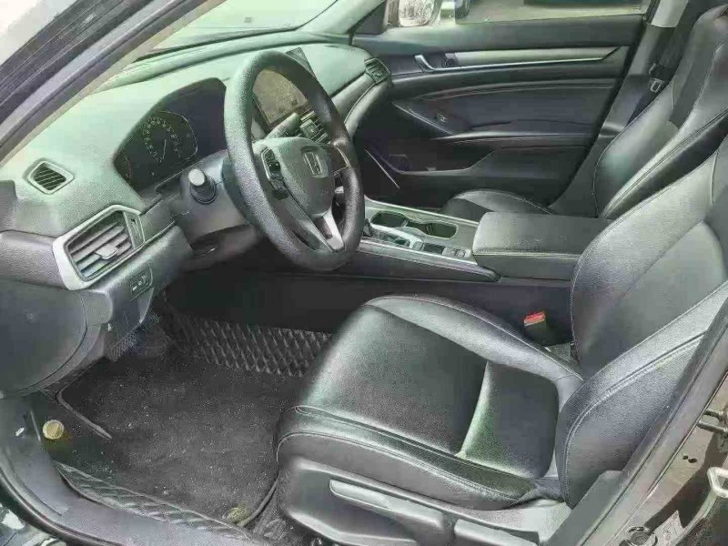 岳阳20年本田雅阁6