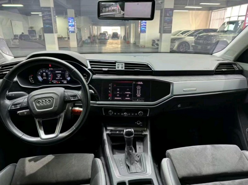 曲靖21年奥迪Q36