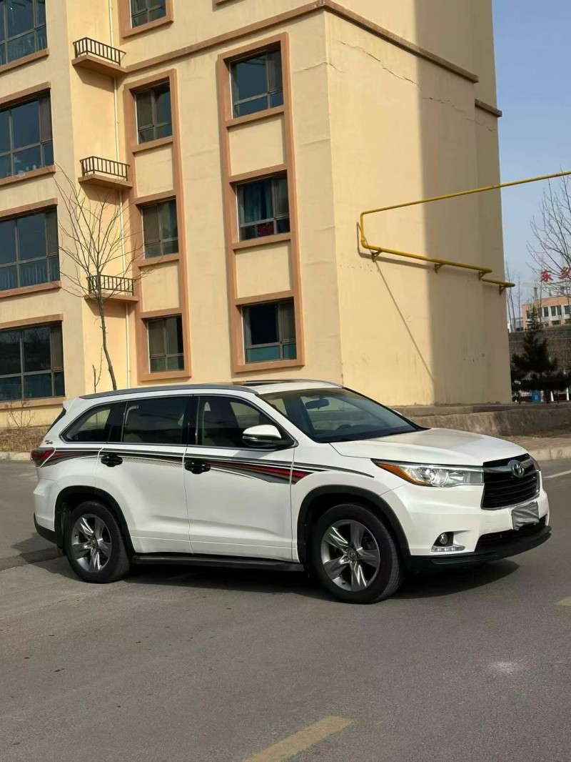 临夏16年丰田汉兰达3