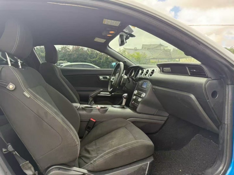 六盘水20年福特野马4