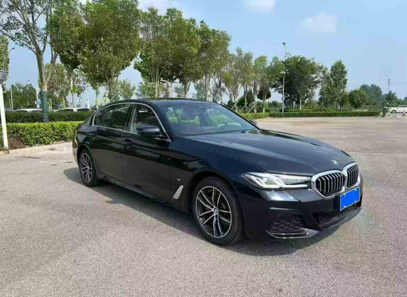 淮安23年宝马5系3