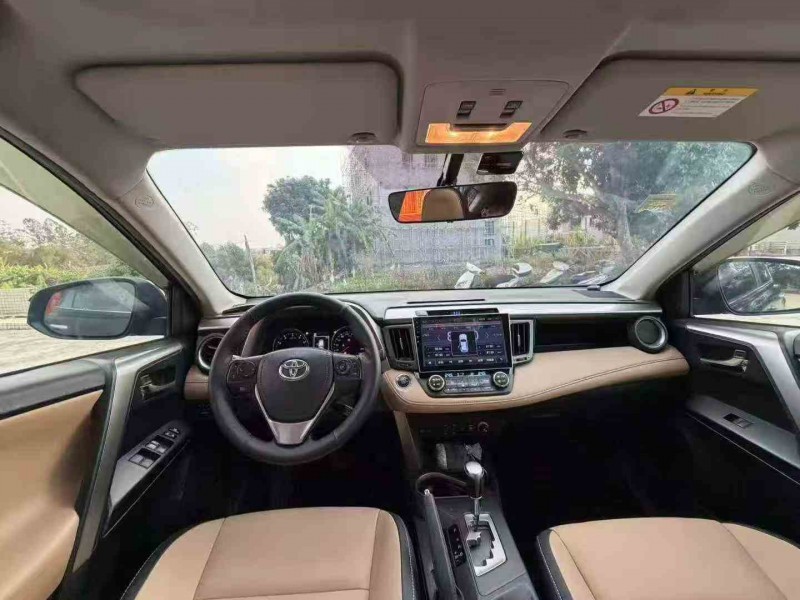 汕头19年丰田RAV4荣放5