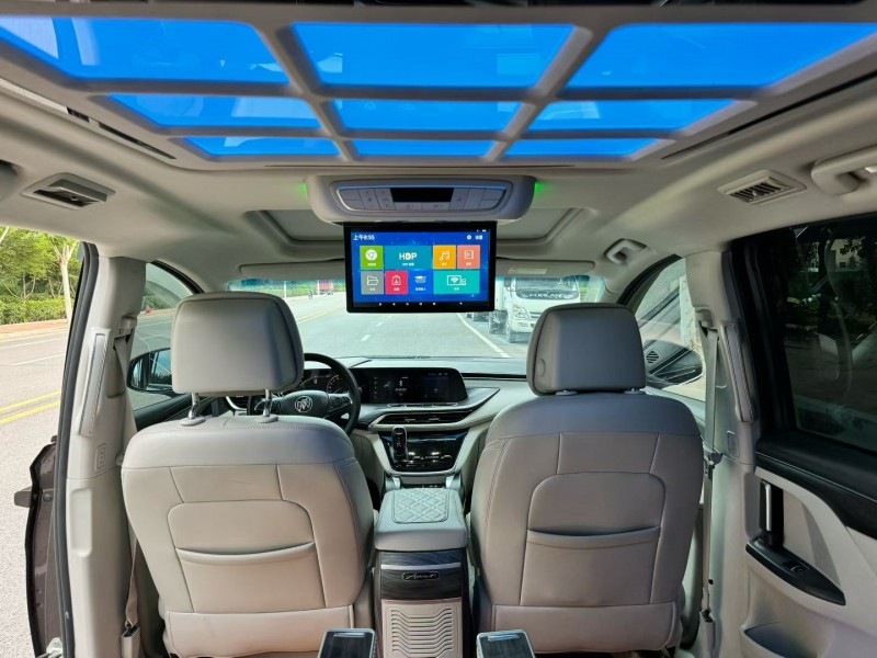 青岛22年别克GL86