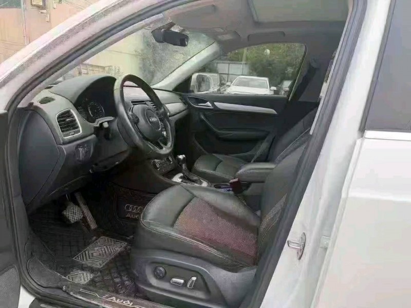 济宁18年奥迪Q38