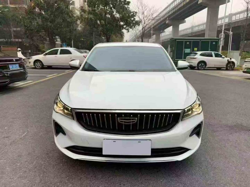 张家界24年吉利帝豪1