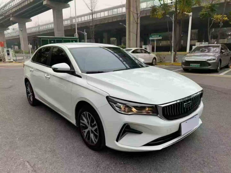 张家界24年吉利帝豪3