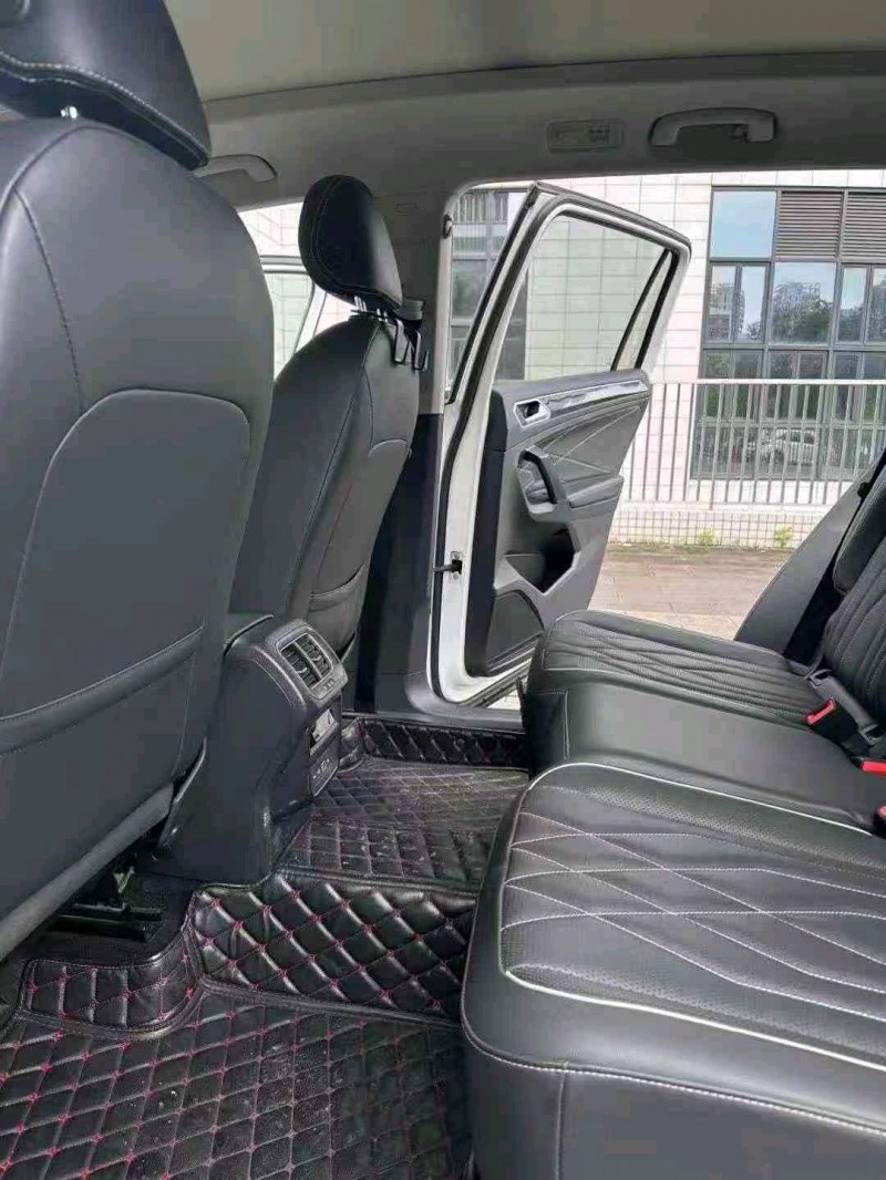 广州21年大众途观6