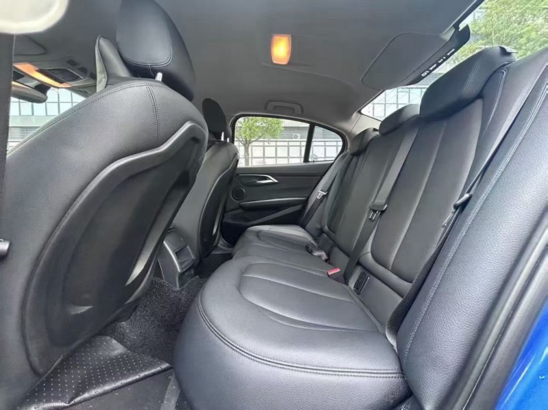 东莞20年宝马1系6