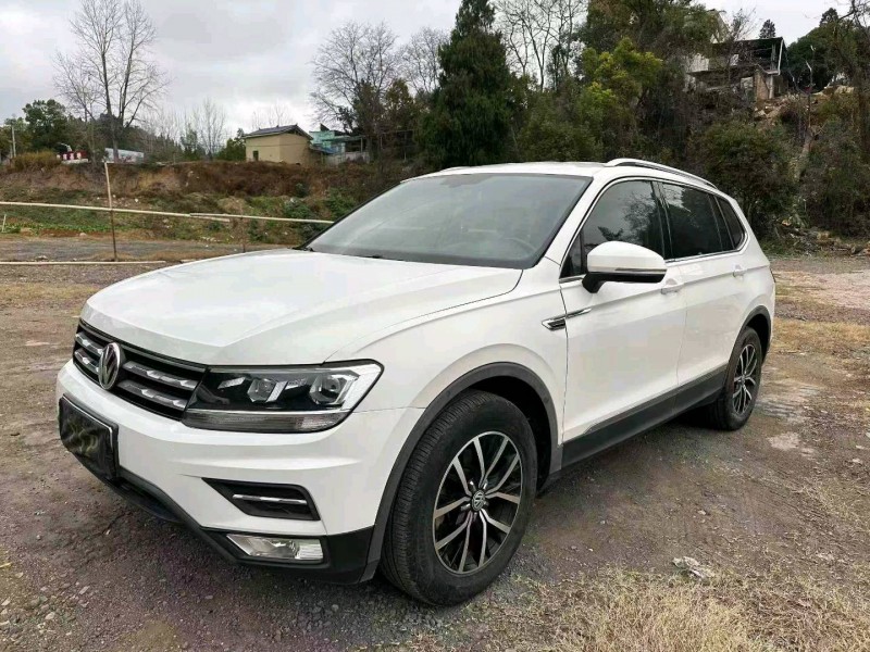 常德18年大众途观3