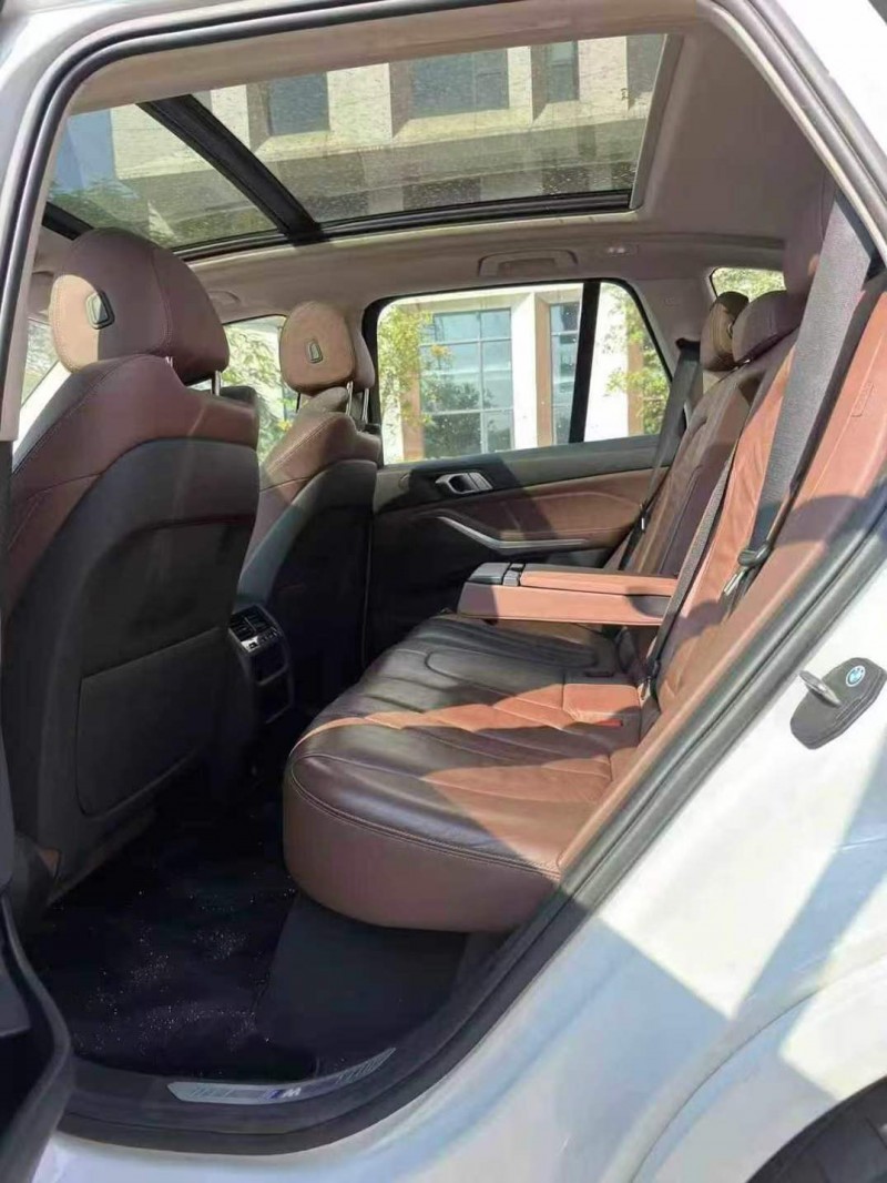 广州19年宝马X56