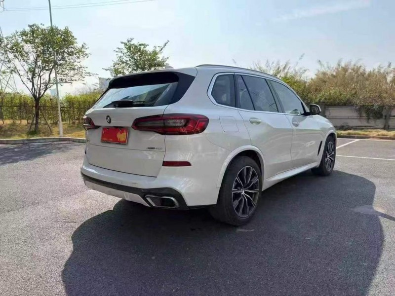 广州19年宝马X57