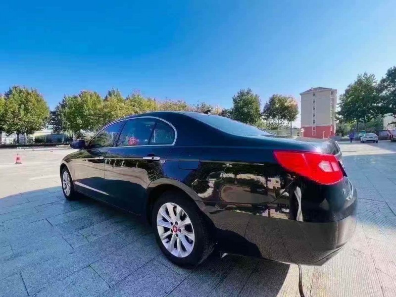 东营16年红旗H77