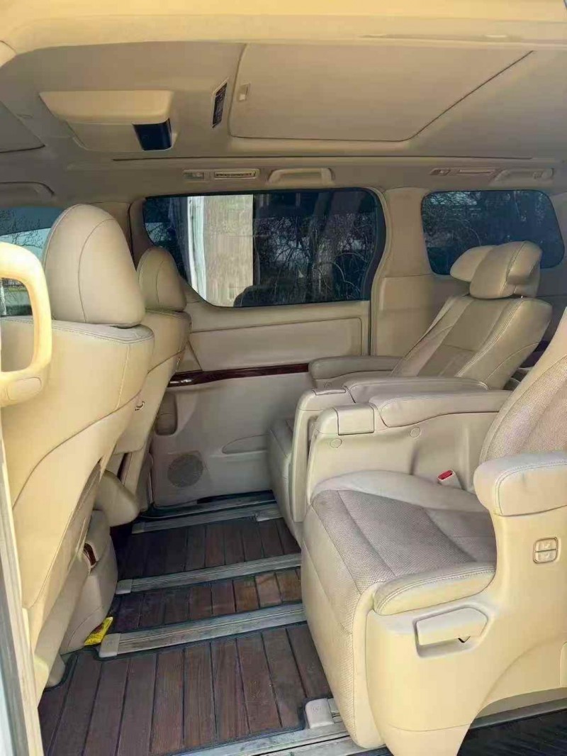 枣庄11年丰田埃尔法5