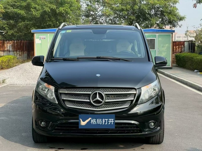 东莞19年奔驰威霆1