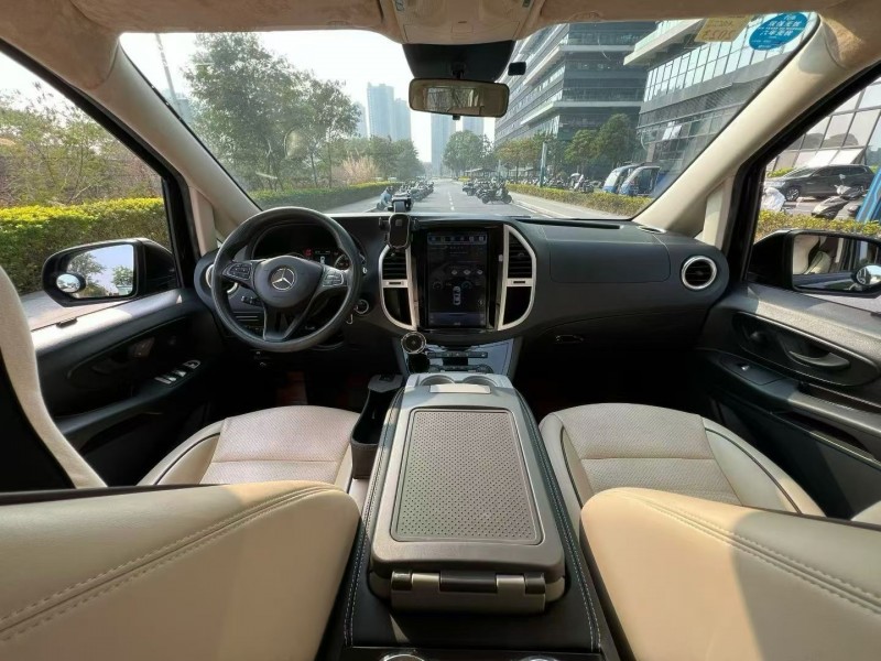 东莞19年奔驰威霆4