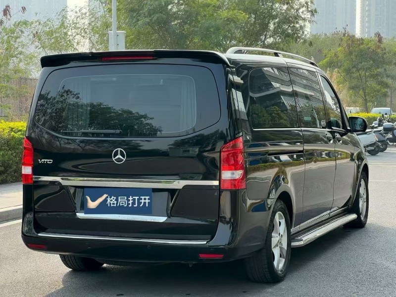 东莞19年奔驰威霆7