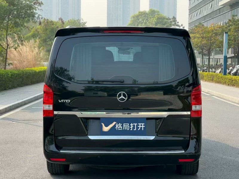 东莞19年奔驰威霆9