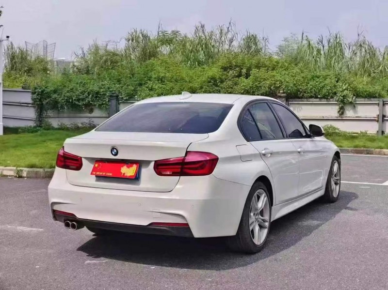 广州17年宝马3系9