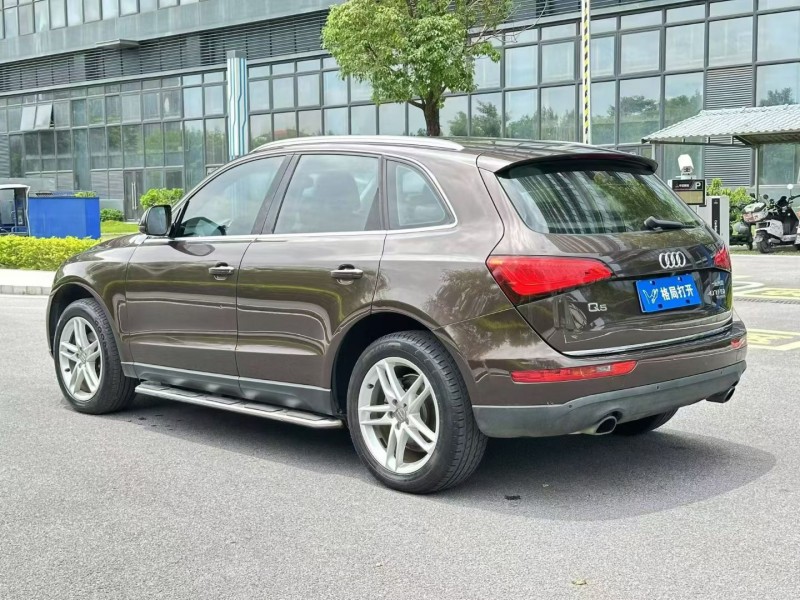 东莞16年奥迪Q57