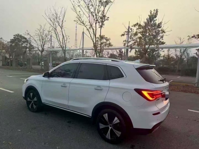 菏泽20年荣威RX57