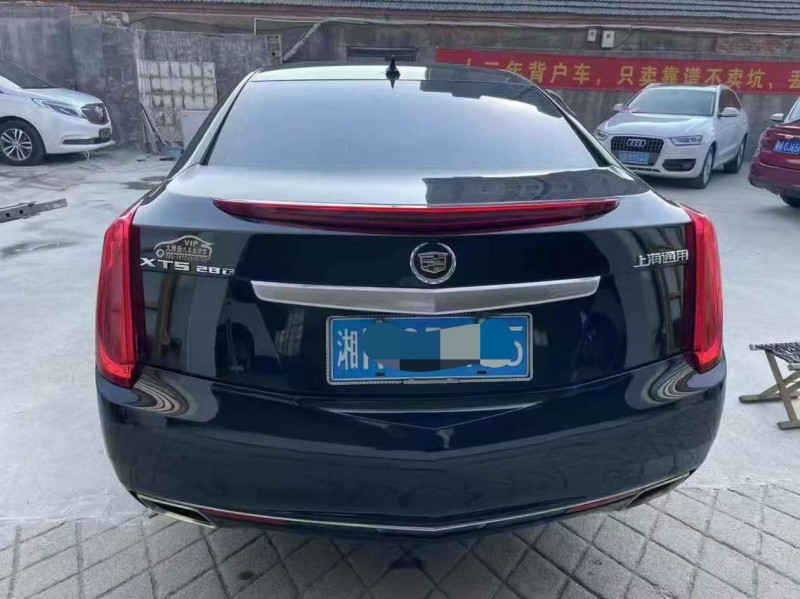 泰安15年凯迪拉克XTS8