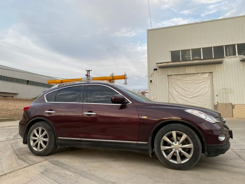 兰州14年英菲尼迪QX503