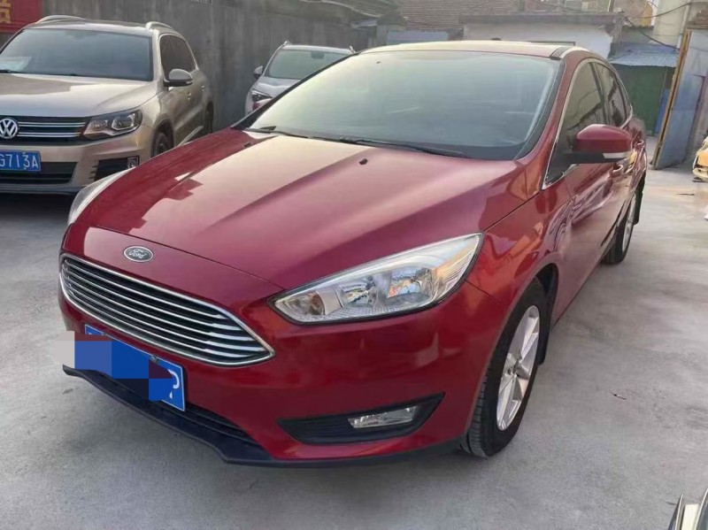 泰安17年福特福克斯3