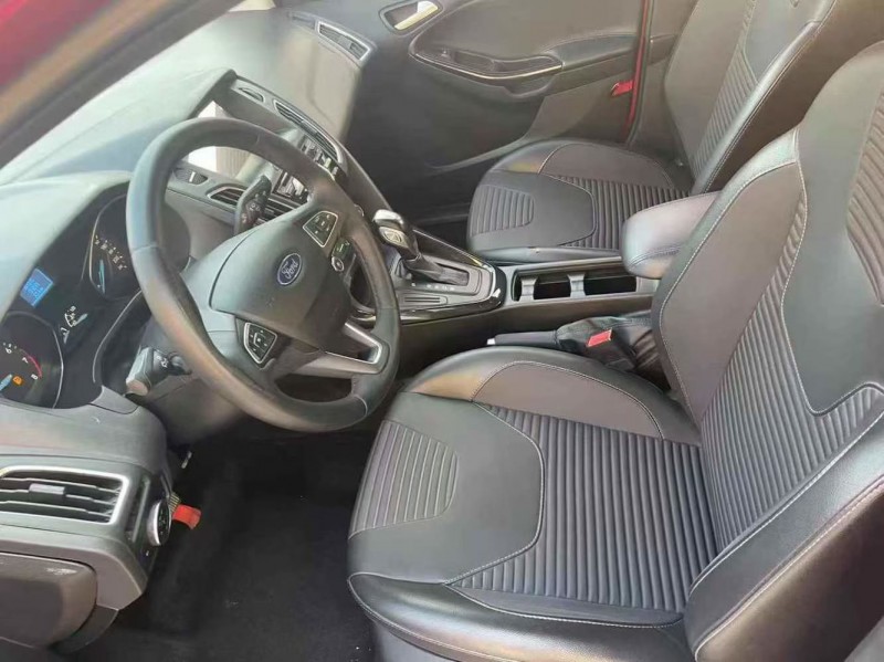 泰安17年福特福克斯9