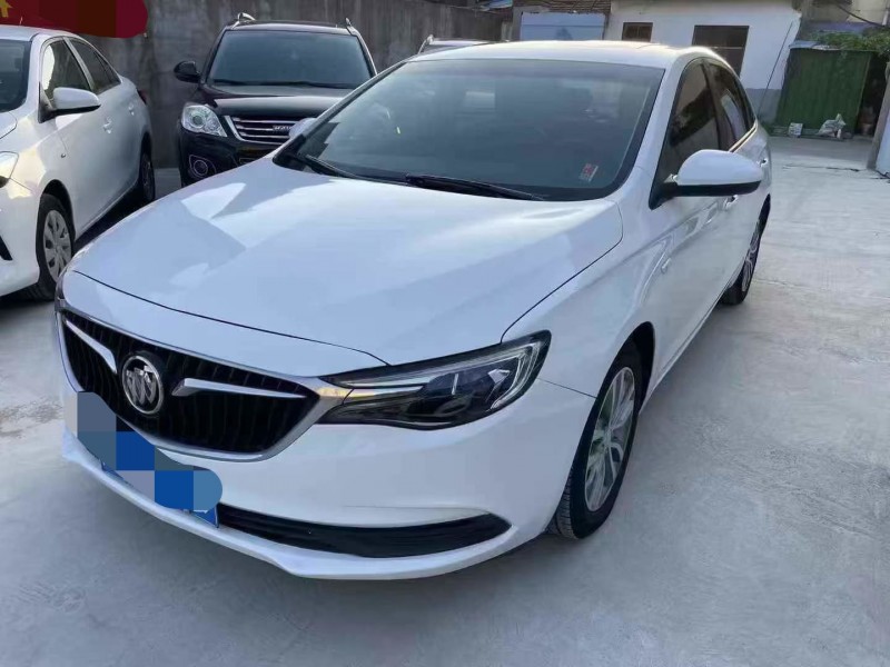 泰安18年别克英朗2